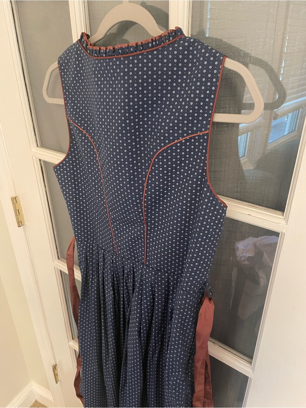 Women's Traditional Dirndl Oktoberfest ready! - Picture 5 of 6
